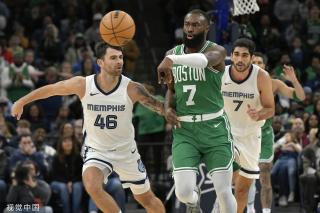 他不仅帮助 他不仅帮助